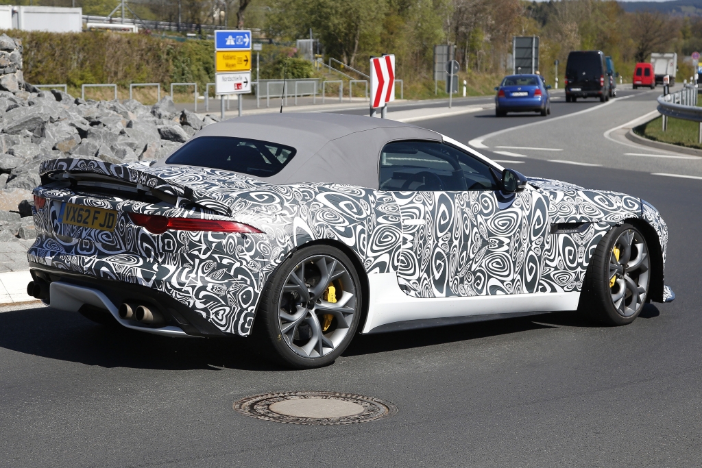 Erwischt: Erlkönig Jaguar F-Type R-S