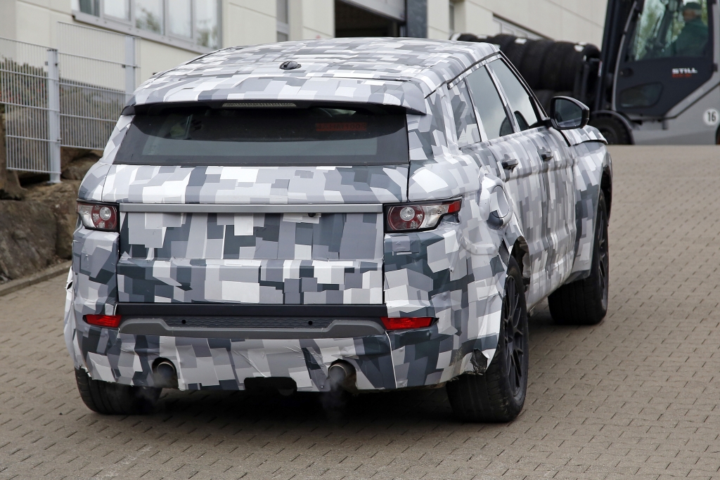 Erwischt: Erlkönig Jaguar SUV - Jaguar-Angriff auf Porsche-Tiger