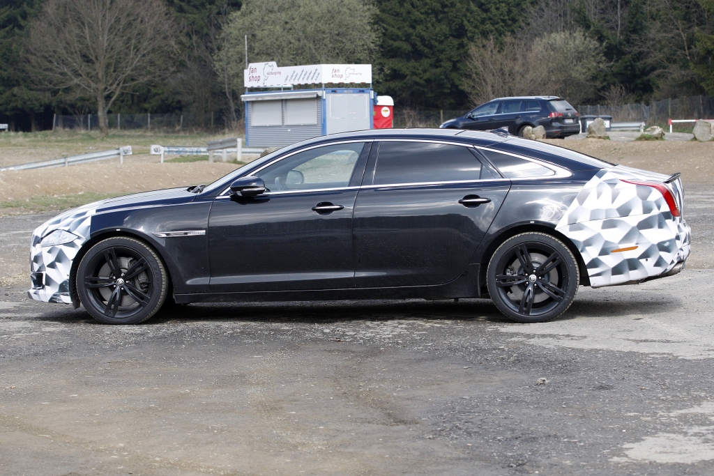 Erwischt: Erlkönig Jaguar XJR Facelift