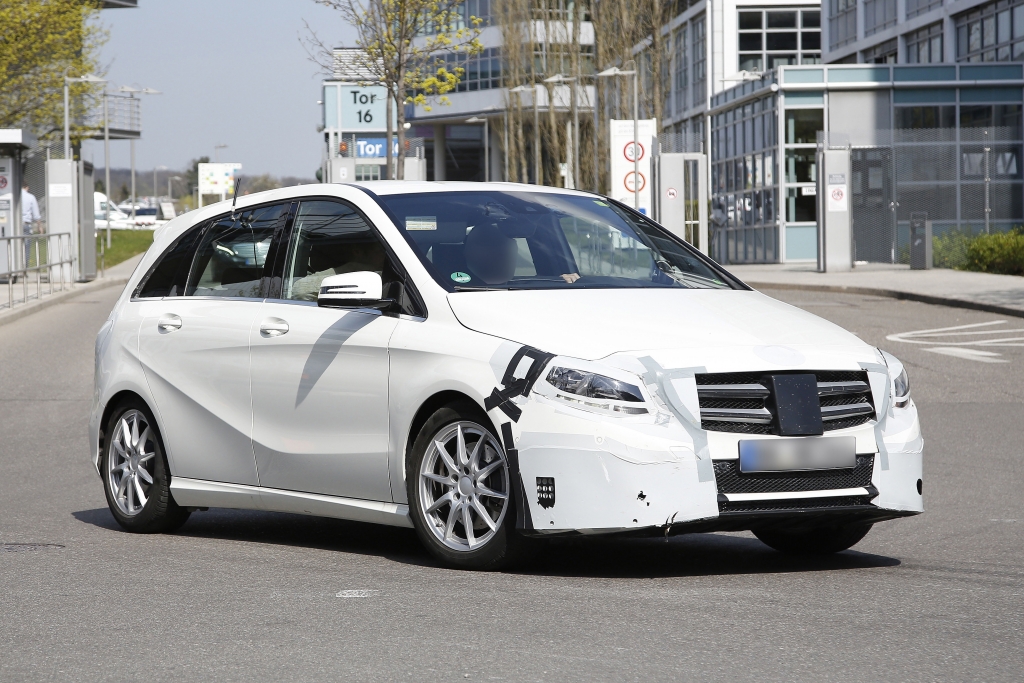 Erwischt: Erlkönig Mercedes B-Klasse Facelift