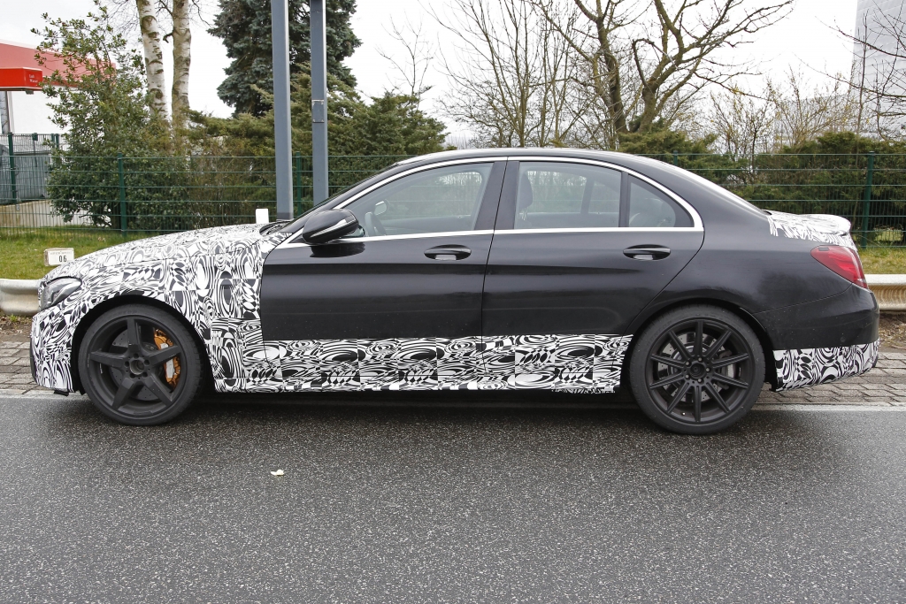 Erwischt: Erlkönig Mercedes C 63 AMG
