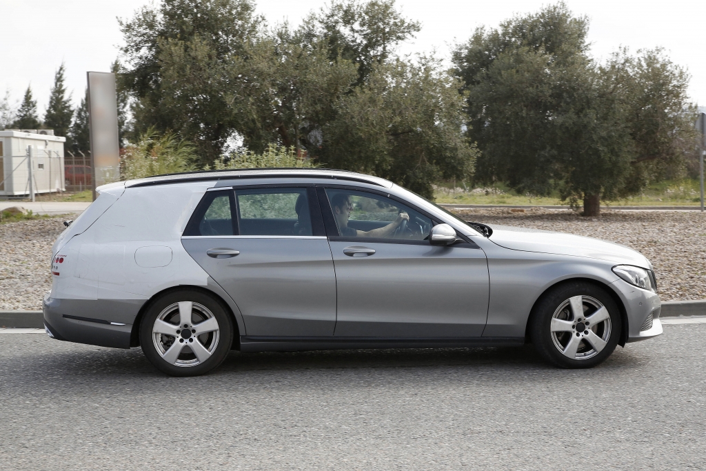 Erwischt: Erlkönig Mercedes C-Klasse T-Modell