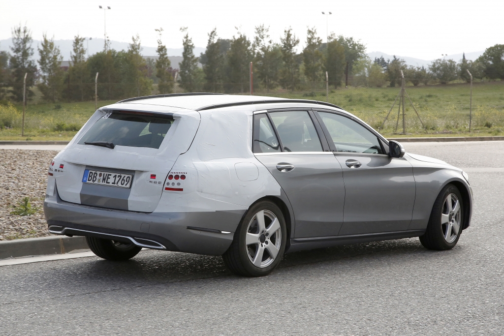 Erwischt: Erlkönig Mercedes C-Klasse T-Modell