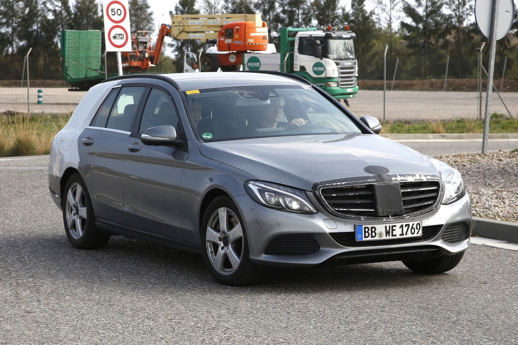 Erwischt: Erlkönig Mercedes C-Klasse T-Modell ungetarnt