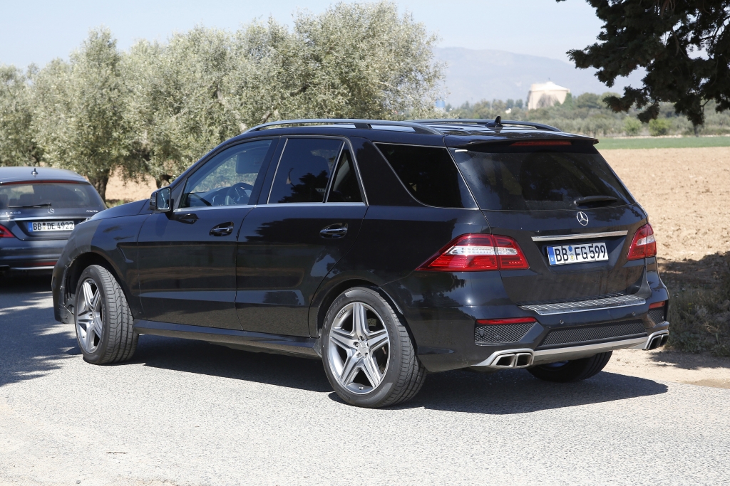 Erwischt: Erlkönig Mercedes ML 63 AMG Facelift