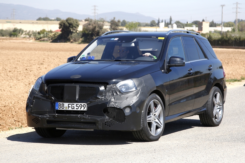Erwischt: Erlkönig Mercedes ML 63 AMG Facelift