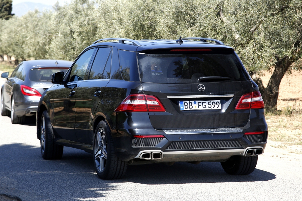 Erwischt: Erlkönig Mercedes ML 63 AMG Facelift