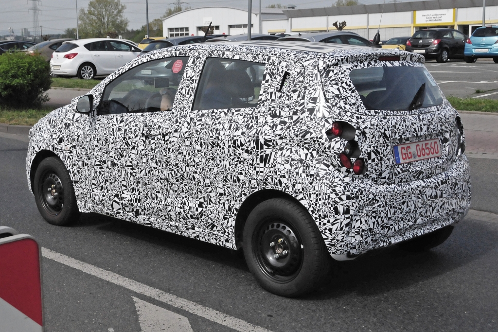Erwischt: Erlkönig Opel Agila und Chevrolet Spark