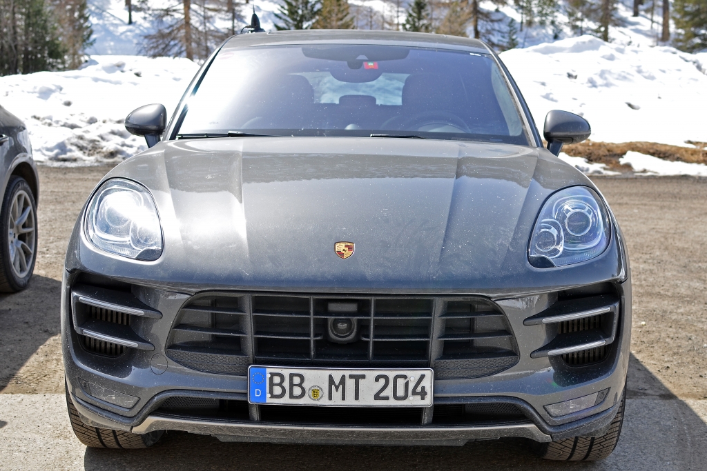 Erwischt: Erlkönig Porsche Macan GTS