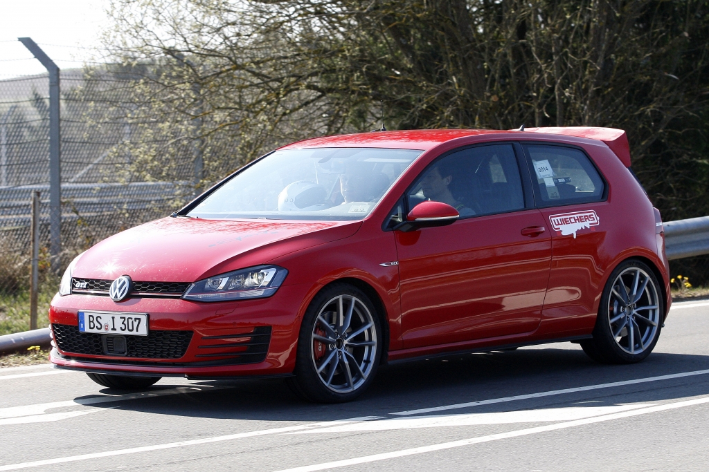 Erwischt: Erlkönig VW Golf GTI Club Sport