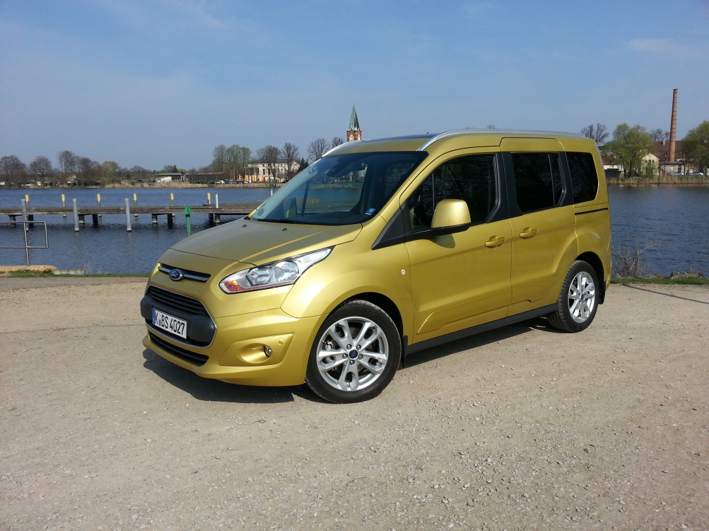Ford Neuheiten 2014: Erster Test im Ford Tourneo Connect -  Überraschend anders