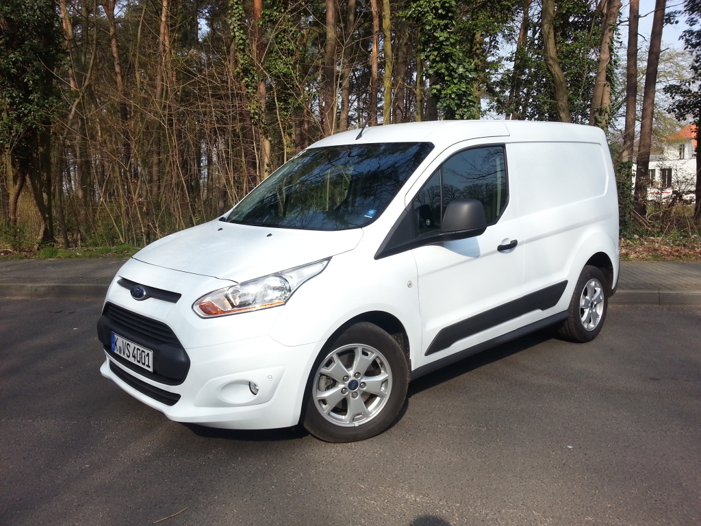 Ford Neuheiten 2014: Erster Test im Ford Tourneo Connect -  Überraschend anders