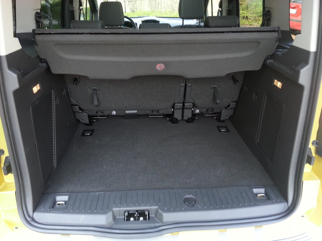 Ford Neuheiten 2014: Erster Test im Ford Tourneo Connect -  Überraschend anders