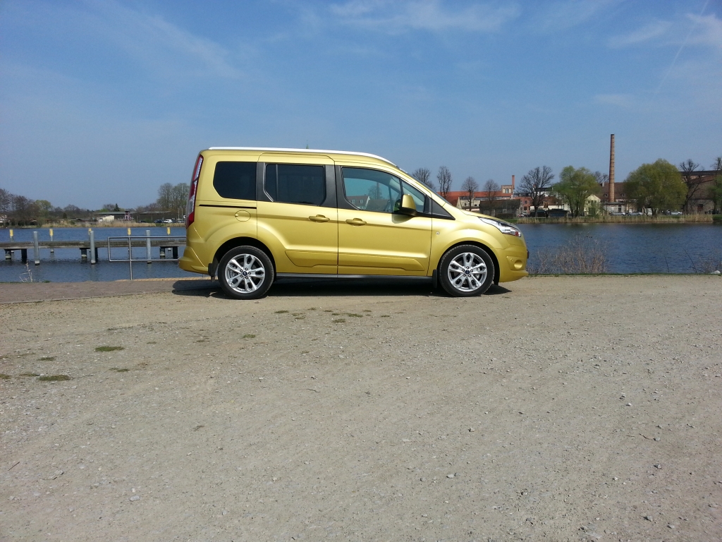 Ford Neuheiten 2014: Erster Test im Ford Tourneo Connect -  Überraschend anders