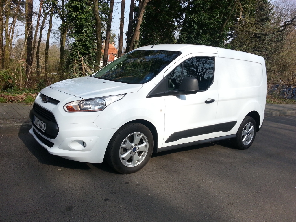 Ford Neuheiten 2014: Erster Test im Ford Tourneo Connect -  Überraschend anders