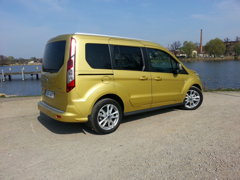 Ford Neuheiten 2014: Erster Test im Ford Tourneo Connect -  Überraschend anders