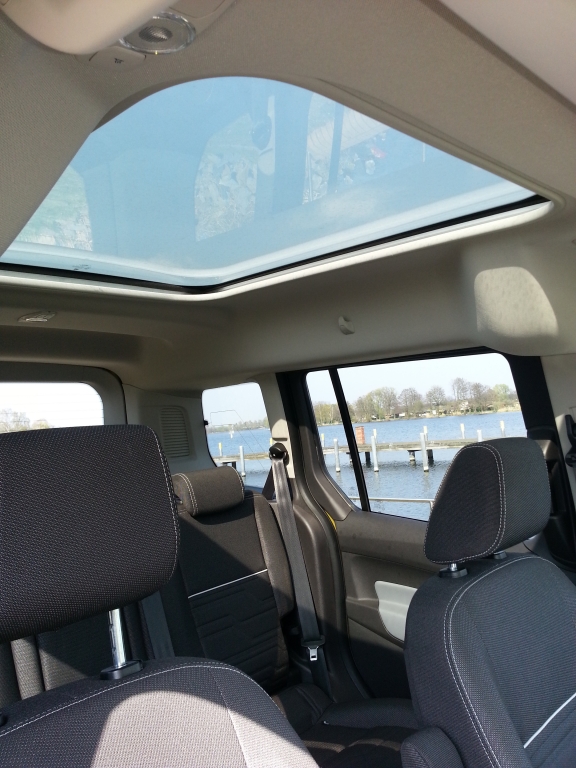 Ford Neuheiten 2014: Erster Test im Ford Tourneo Connect -  Überraschend anders