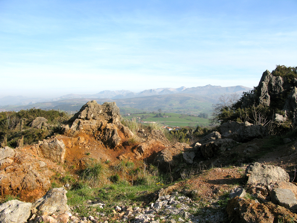 Hügeliges Land: Im Naturpark Cabarceno. 