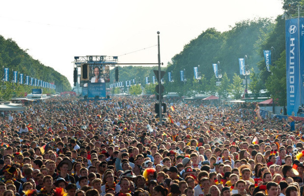Hyundai erneut Hauptsponsor beim Public Viewing am Brandenburger Tor