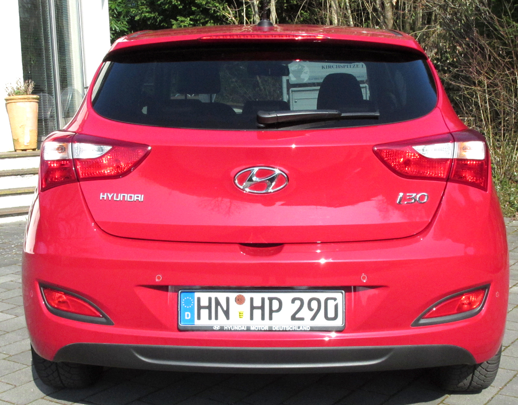 Hyundai i30 Coupé: Blick auf die Heckpartie. 