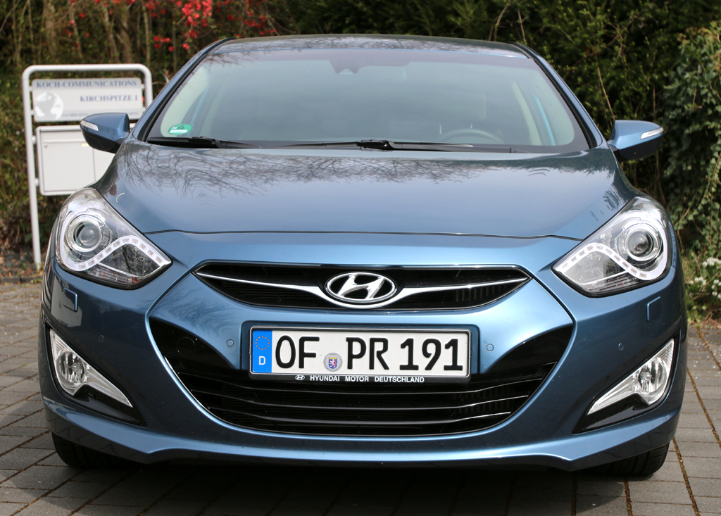 Hyundai i40: Blick auf die Frontpartie. 