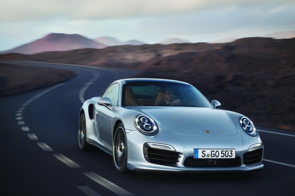 Ja, der Turbo S ist ein echter Sportwagen, bei 412 kW/560 PS unter der Haube darf man ihm sogar noch das Wort „Super“ voranstellen