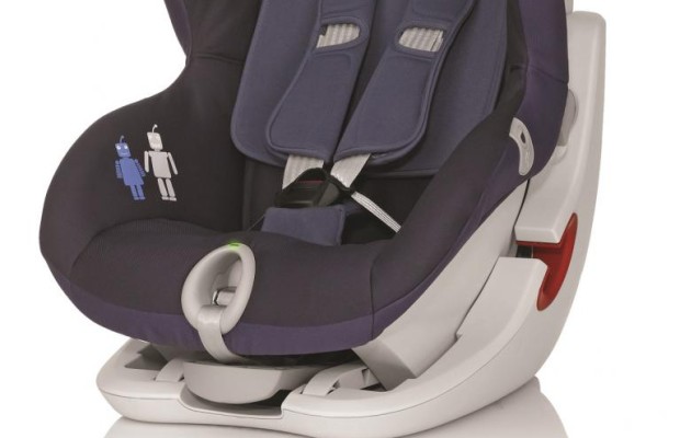 Kindersitz von Britax Römer gibt Licht- und Tonsignale