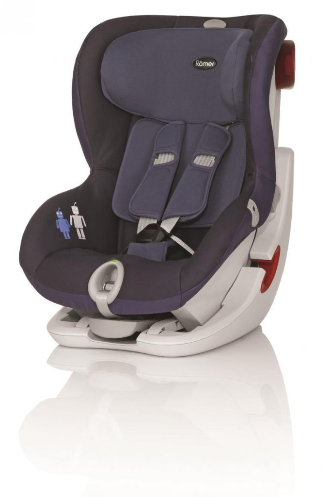 Kindersitz von Britax Römer gibt Licht- und Tonsignale