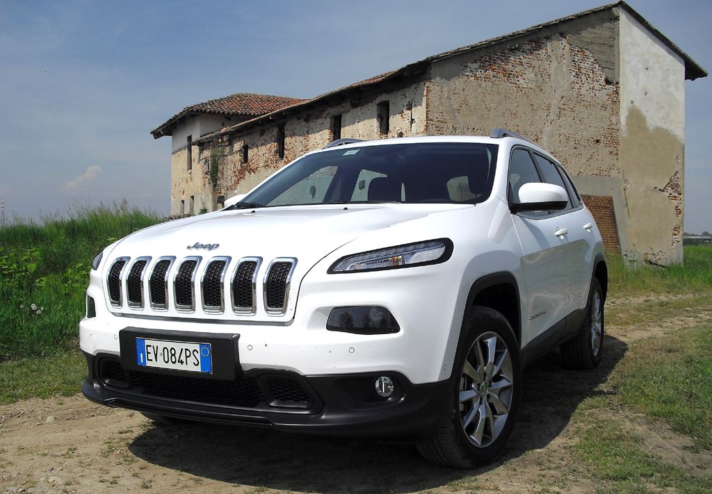 Kleiner Indianer: Jeep Cherokee. 