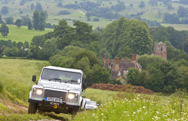 Land Rover Driving Academy mit Werkbesichtigung in Solihull und Offroad-Vergnügen