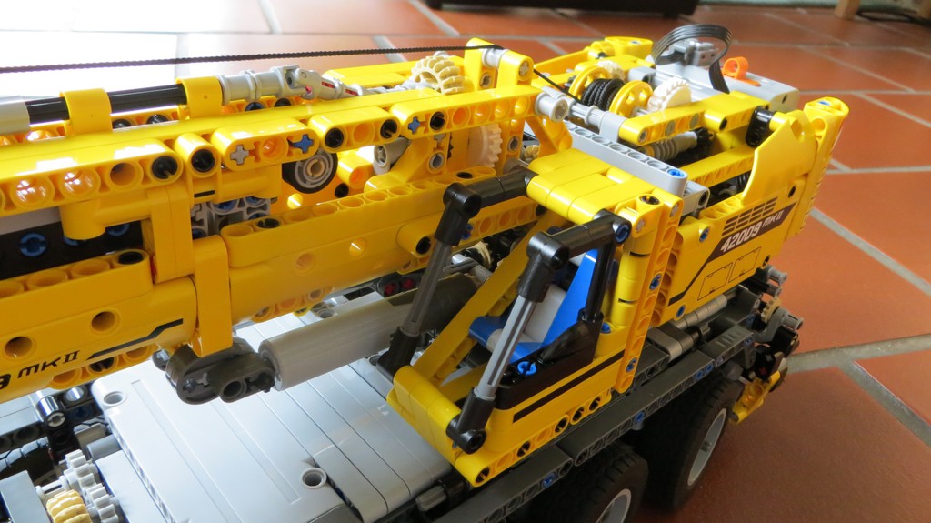 Legos Mobiler Schwerlastkran: Für große Jungs