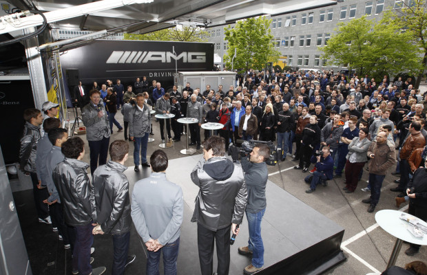 Mercedes-Benz-DTM-Teams stellen sich Mitarbeitern vor