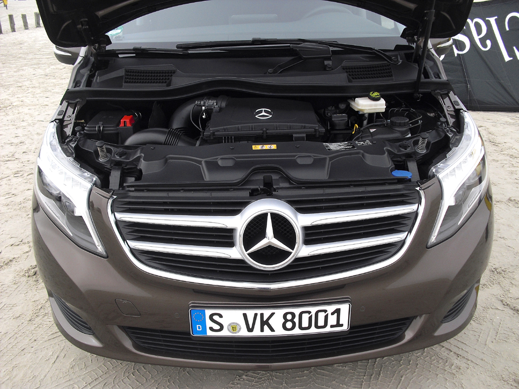 Mercedes-V-Klasse: Blick unter die Haube, hier beim Einstiegsdiesel. 