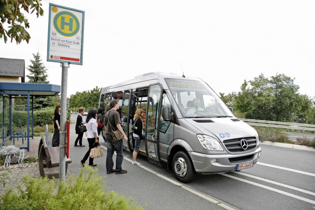 Minibus mit Maxi-Jubiläum