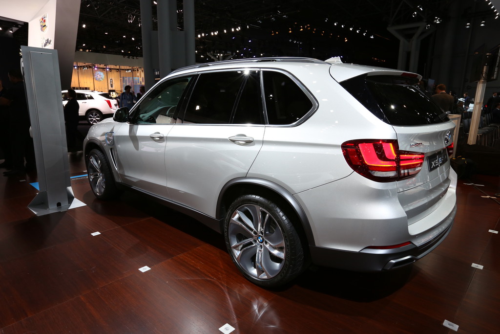 New York 2014: BMW Concept X5 eDrive – weniger als 3,8 Liter