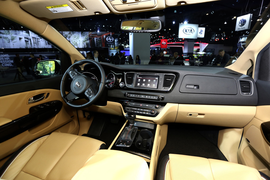 New York 2014: Kia mit großem Van