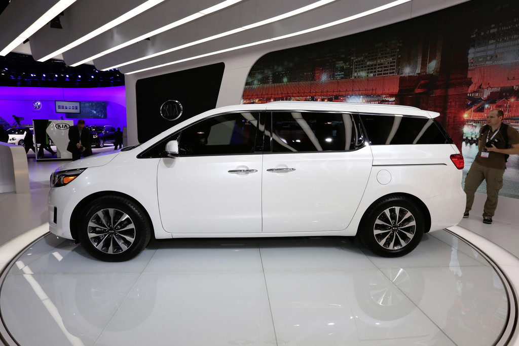 New York 2014: Kia mit großem Van