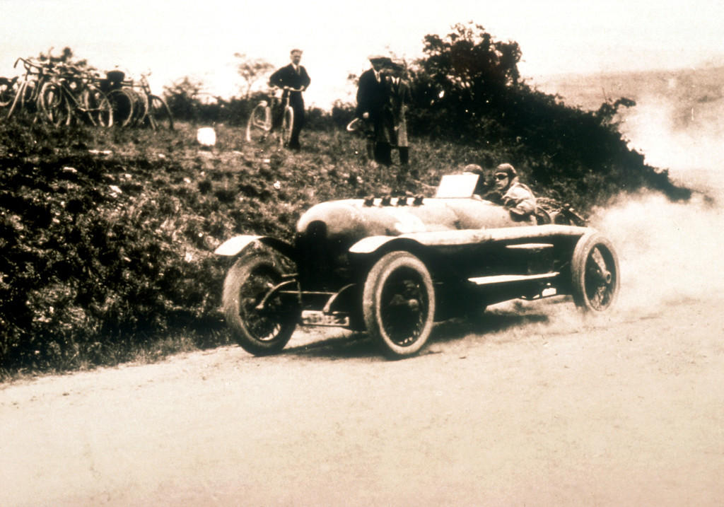 Opel-Renner kehren 100 Jahre später nach Lyon zurück