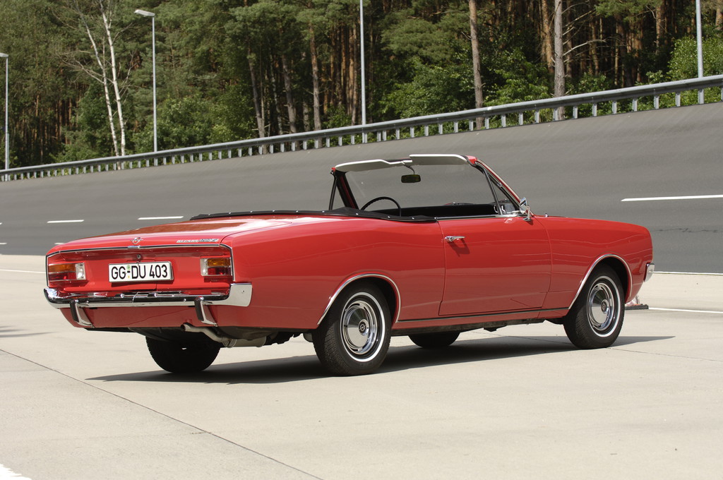Opel schickt zwei besondere Rekord an den Bodensee