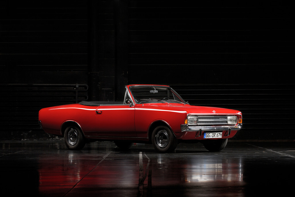 Opel schickt zwei besondere Rekord an den Bodensee