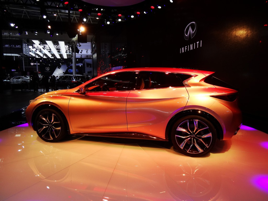Peking 2014: Infiniti zeigt Q30 Concept