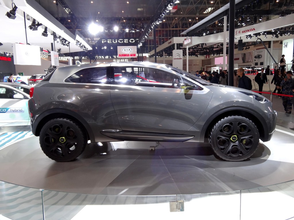 Peking 2014: Kia mit SUV-Studie vertreten