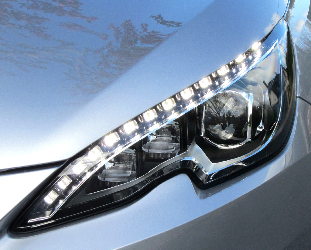Peugeot 308 SW: Moderne Leuchteinheit vorn. 