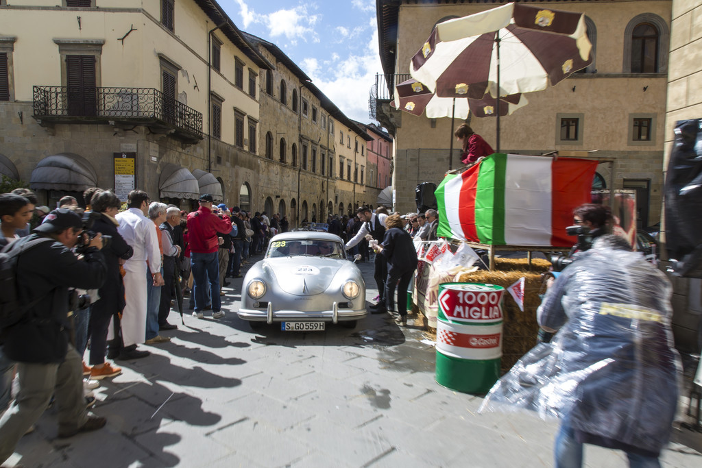 Porsches rollendes Museum ist wieder auf Achse