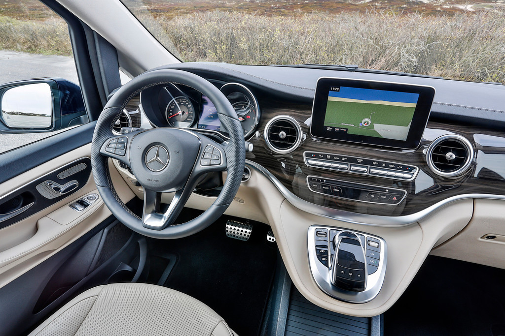 Pressepräsentation Mercedes-Benz V-Klasse: Willkommen im Klub!