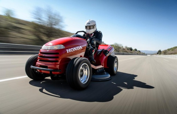 Rasenmäher mit 187,6 km/h 