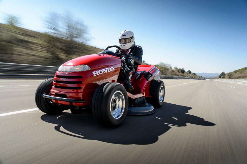 Rasenmäher mit 187,6 km/h 