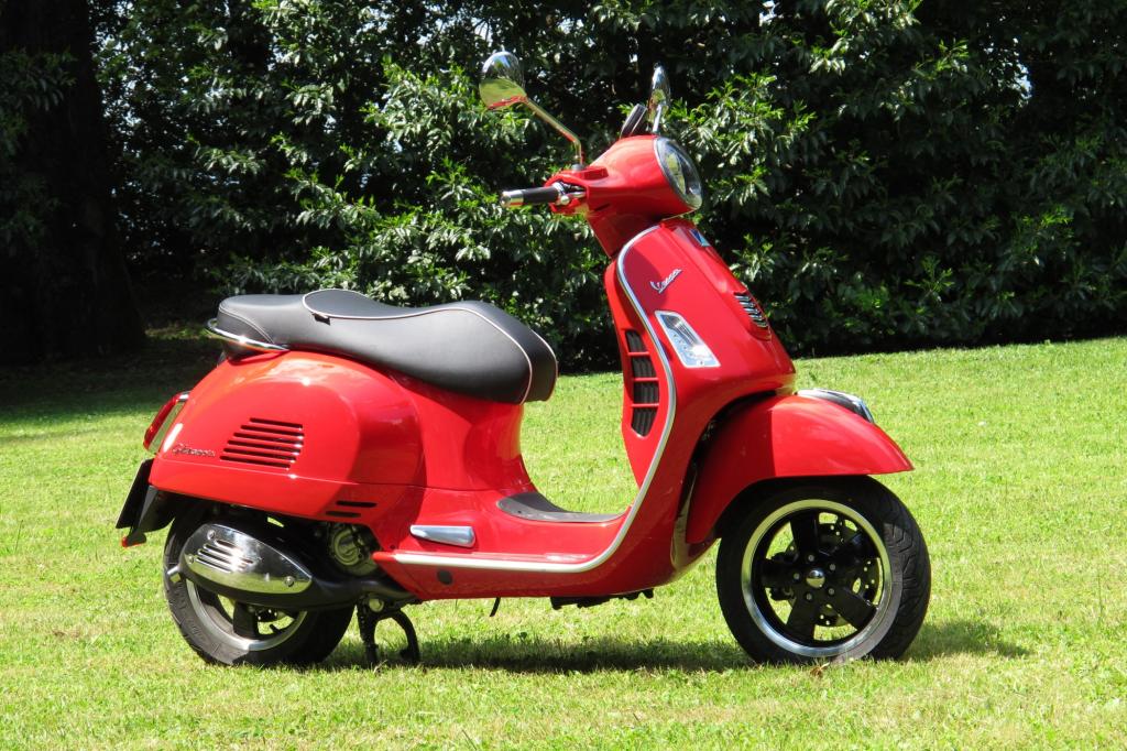 Sie ist alles in allem liebenswert, die neue Vespa GTS 300 Super.
