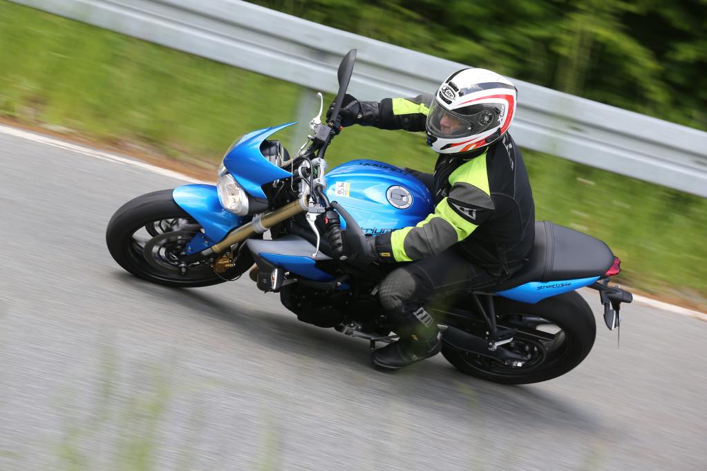 Triumph Street Triple: Drei mal drei