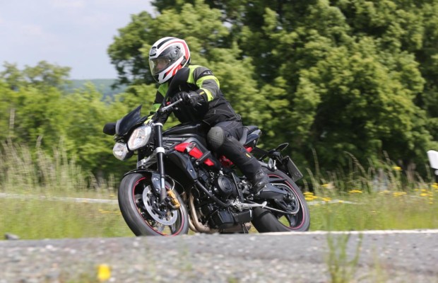 Triumph Street Triple: Drei mal drei